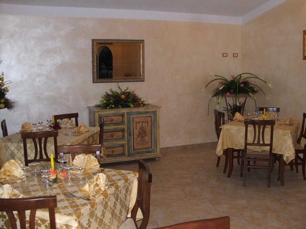Hotel Lu Baroni 布多尼 外观 照片