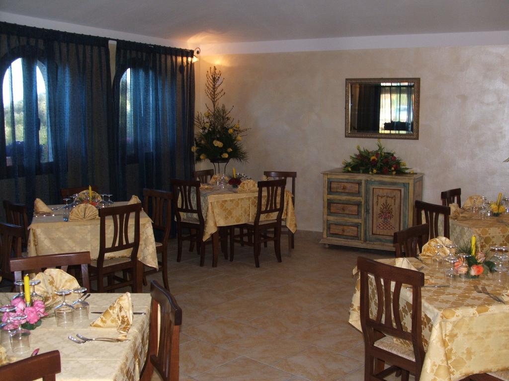 Hotel Lu Baroni 布多尼 外观 照片