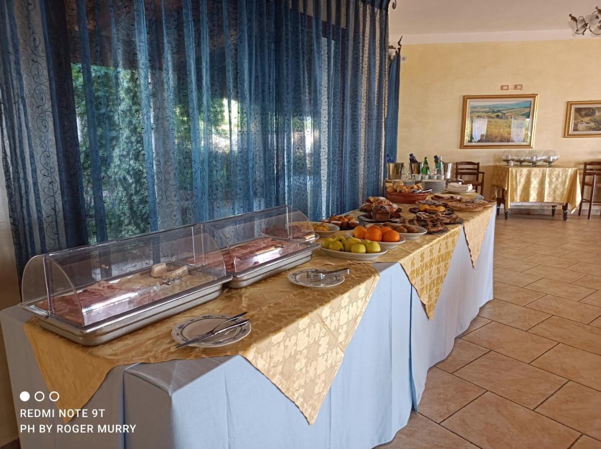 Hotel Lu Baroni 布多尼 外观 照片